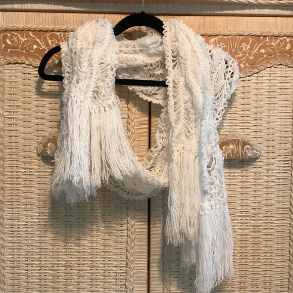 XL White Crocheted Scarf, Shawl, Wrap - Picture 5 of 8